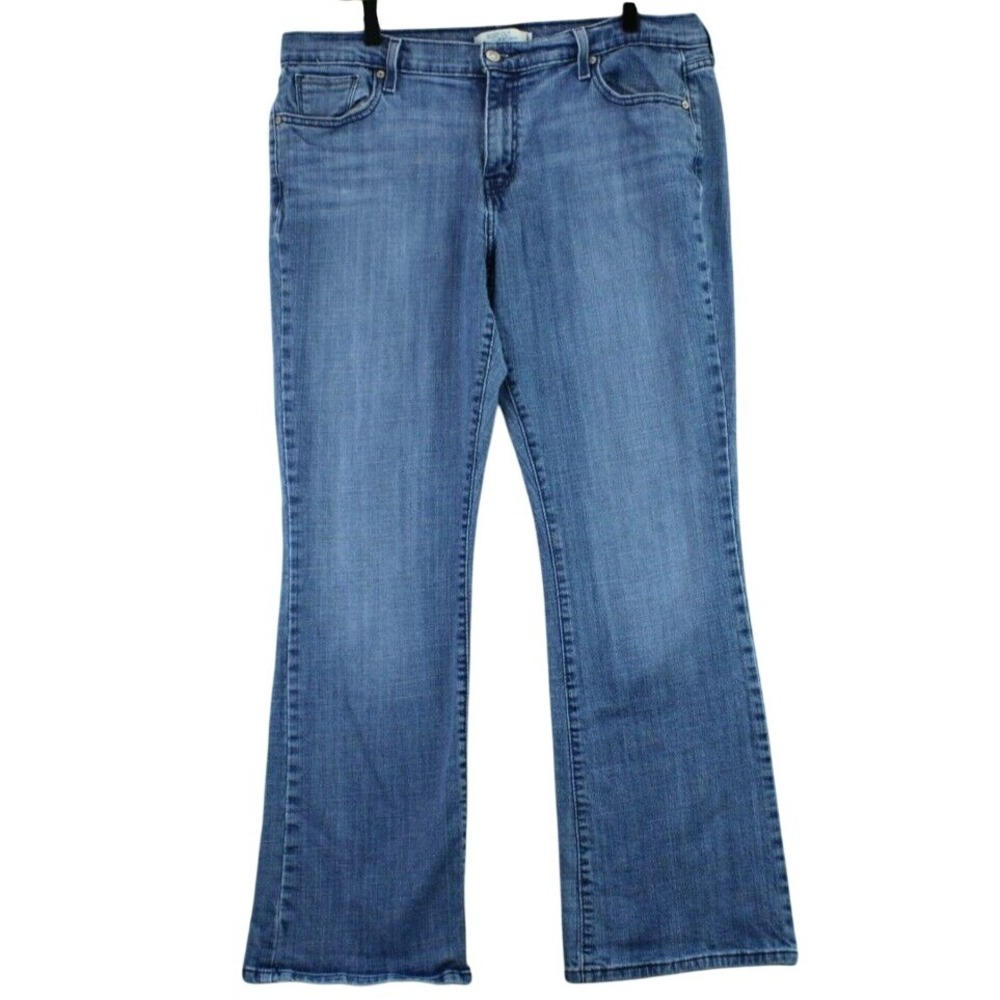 Levi's 515‎ Boot Cut Jeans Women's Size 16 Medium Wash Denim Pants